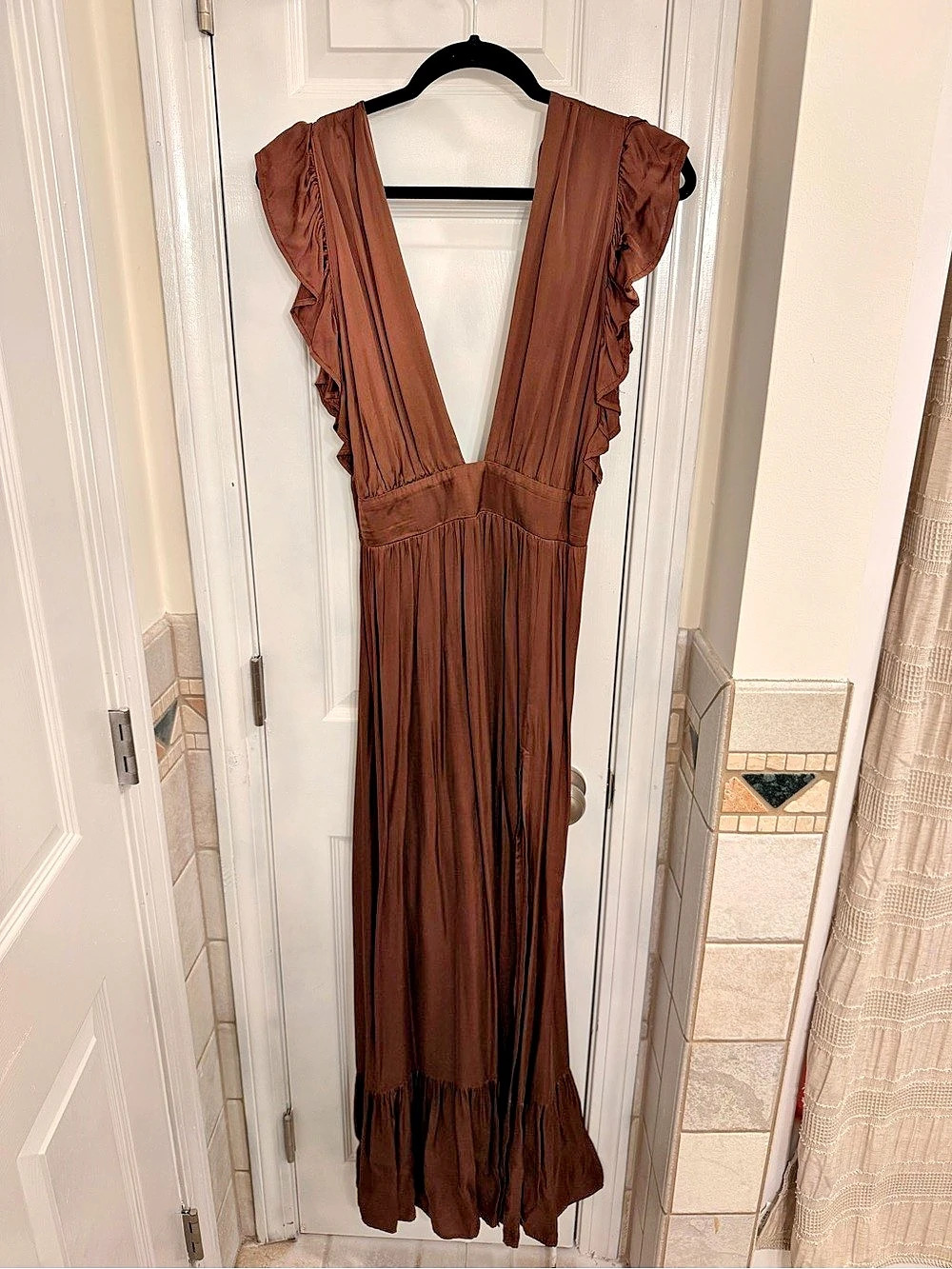 Stillwater Ruffle Strap Maxi Dress in Brown Size Medium Like New